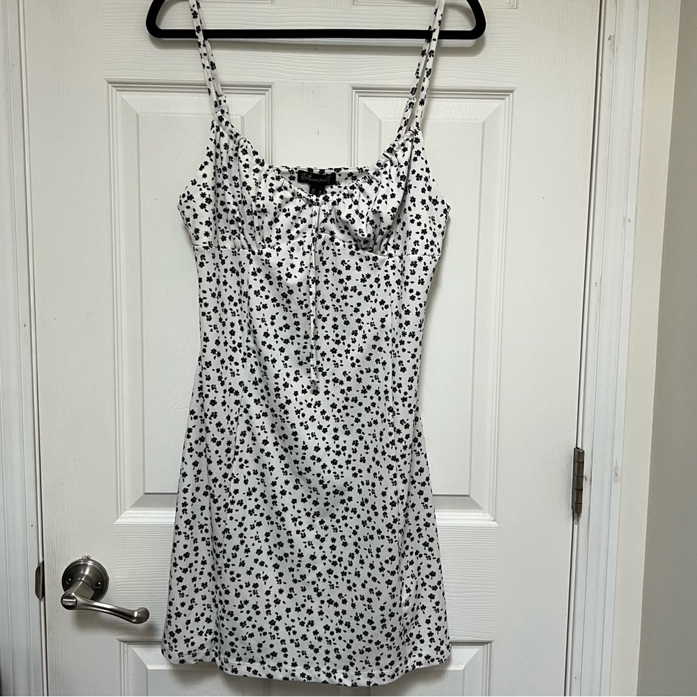 Black & White Floral Dress 🐼